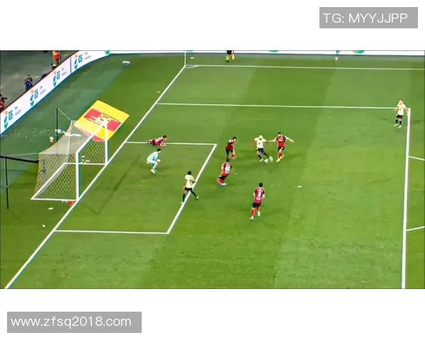 足球球星被晃倒瞬间成经典瞬间 让全场惊叹的精彩技术动作解析